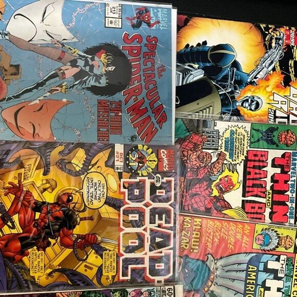 Upcycle These Comic Adventures! 10-Issue Art Supply Bundle – [Marvel] - Picture 3 of 6